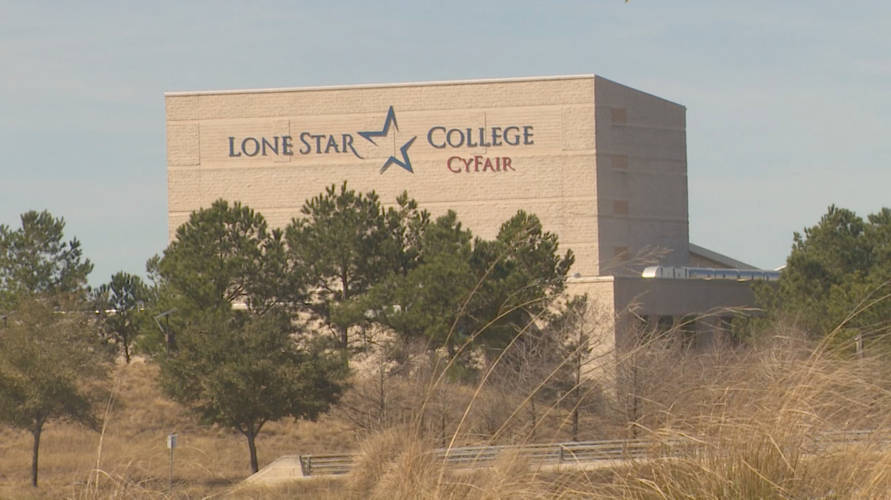 Conservative student group sues Lone Star College